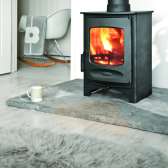 Stylowy, wolnostojący piec na drewno C-Six firmy Charnwood