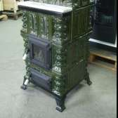 Wolnostojący piec kominkowy kaflowy (4 kafle) z marmurową półką